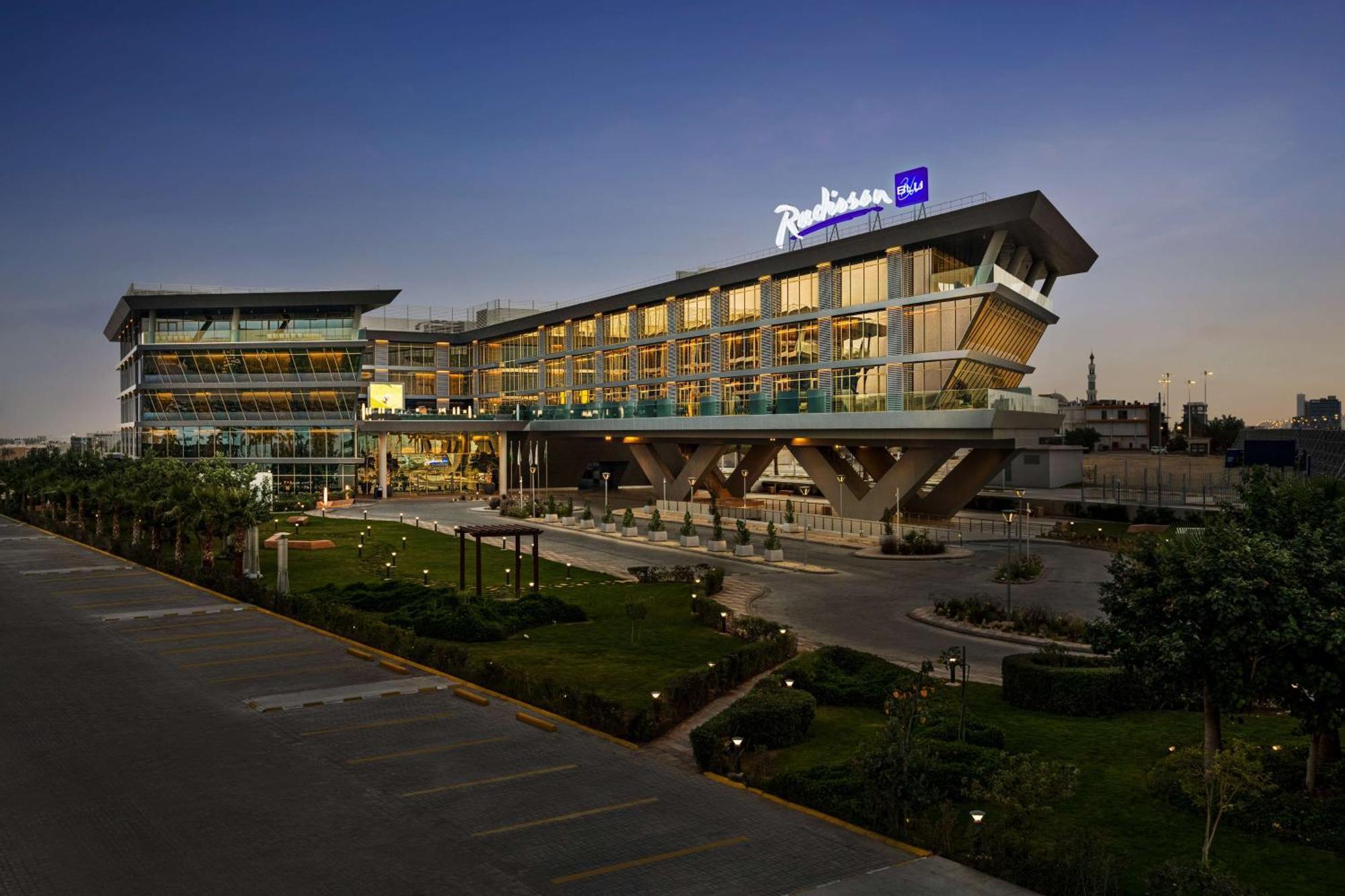 Radisson Blu Hotel Riyadh Convention And Exhibition Center Buitenkant foto Radisson Hotel, Kathmandu